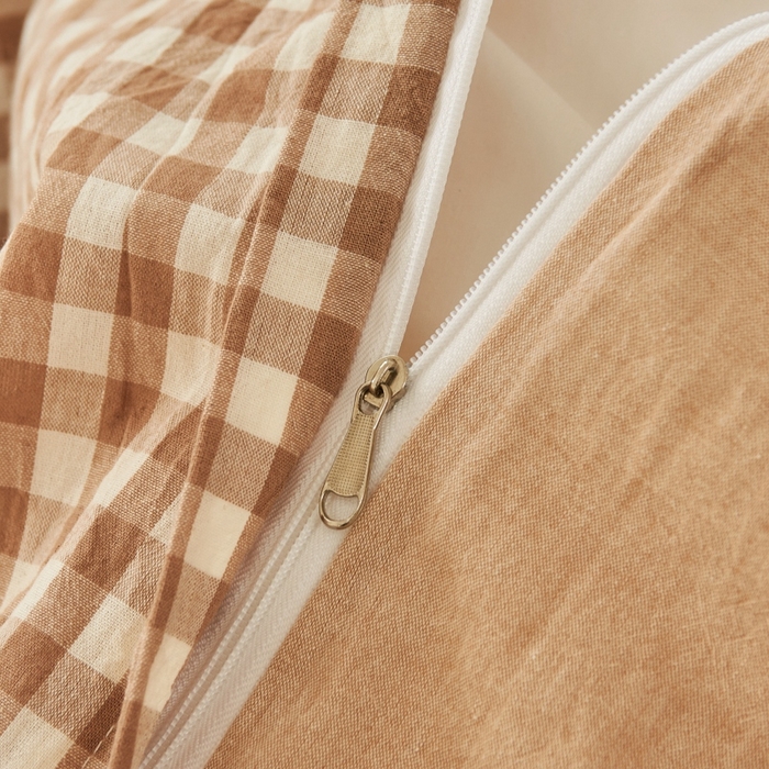 91家纺网 家纺一手货源 找家纺 徕米家居  2025新款色织全棉水洗棉毛巾绣四件套 奔跑小狗-卡其