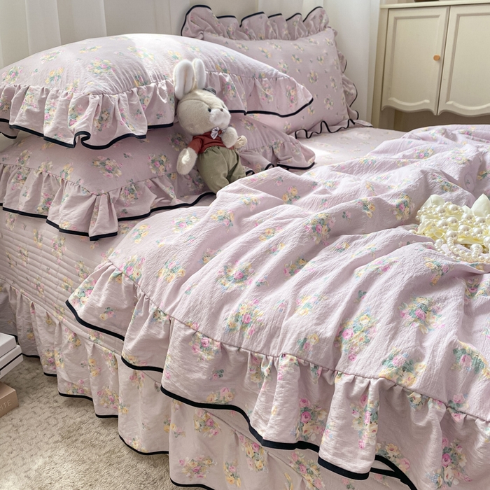 91家纺网 家纺一手货源 找家纺 2025新款云感双层纱夏被四件套-床盖款 奶油味的暗恋