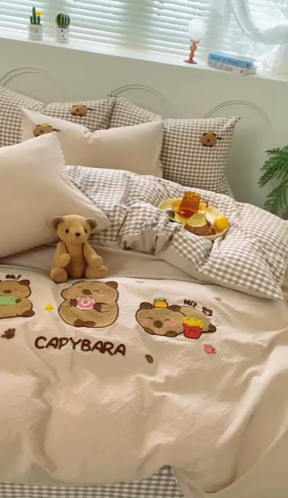 91家纺网 家纺一手货源 找家纺 徕米家居  2025新款色织全棉水洗棉毛巾绣四件套 卡皮巴拉-咖