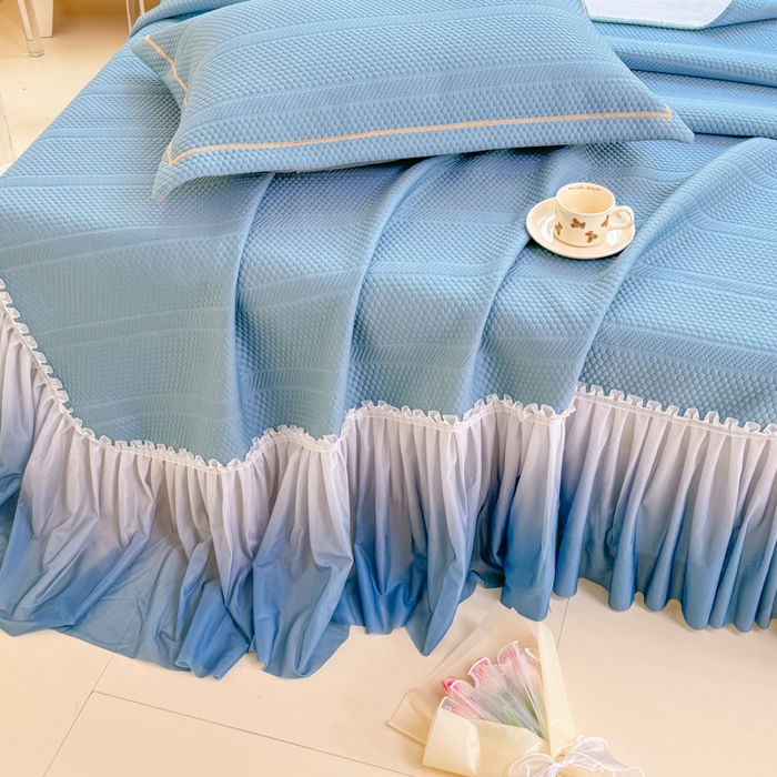 91家纺网 家纺一手货源 找家纺 慧菲 2025新款渐变床裙PE高分子凉感席床裙凉席三件套  天空蓝