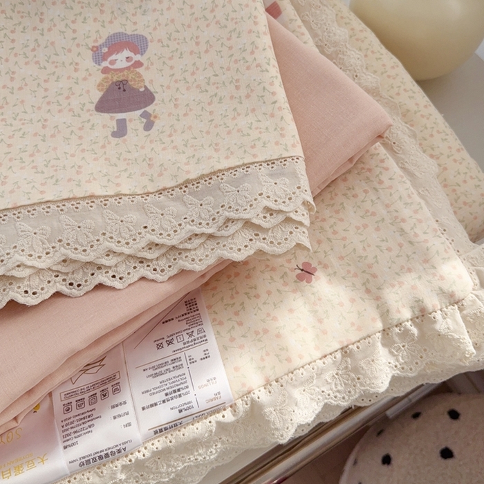 91家纺网 家纺一手货源 找家纺 于果2025新款双层纱花边款夏被 春日女孩