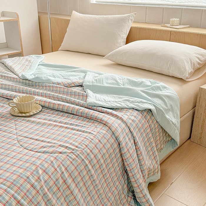 91家纺网 家纺一手货源 找家纺 博弈家纺 2025新款水洗棉棉花夏被 春野