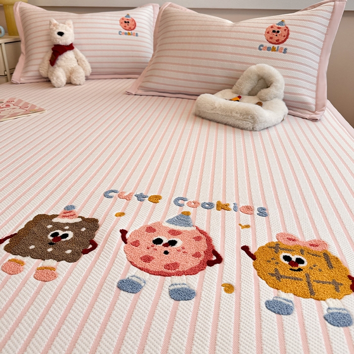 91家纺网 家纺一手货源 找家纺 蓝邻家纺 2025年新款PE提花卡通毛巾绣凉席系列场景二 趣多多