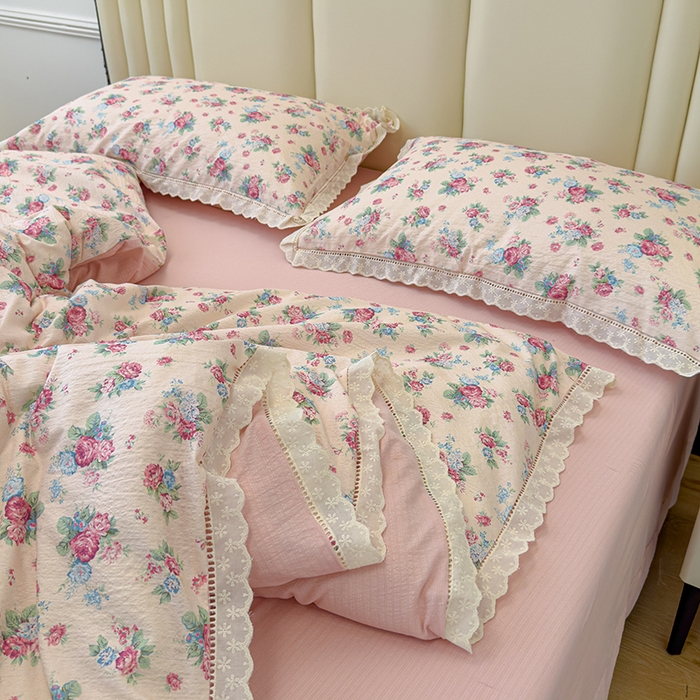 91家纺网 家纺一手货源 找家纺 竹合家纺 2025新款云感皱皱四件套-镂空花边款法式 花边款-美娜