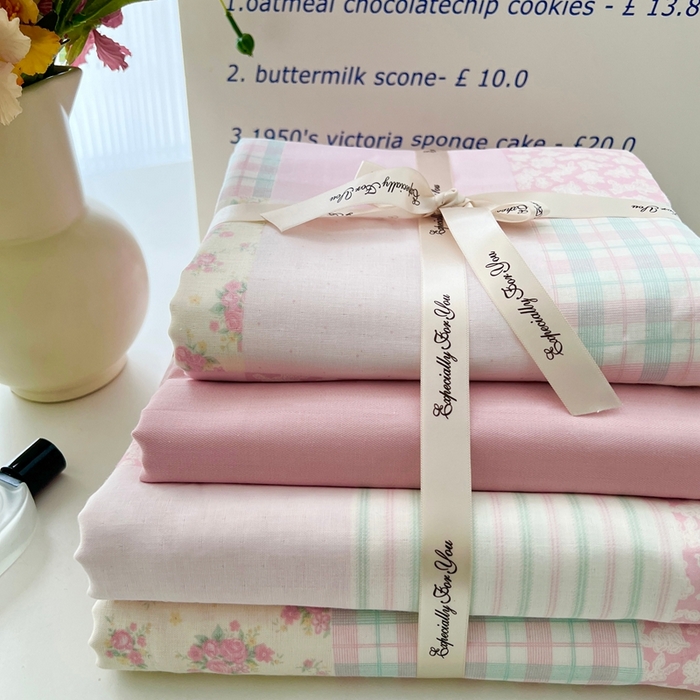 91家纺网 家纺一手货源 找家纺 优品阁 2025新款人字纹全棉双层纱四件套 百福【升级款-提花人字纹床单】