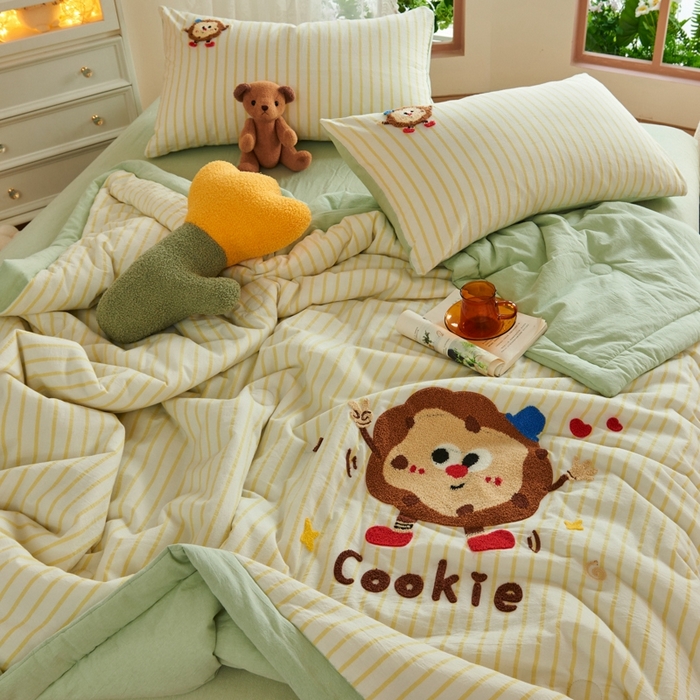 91家纺网 家纺一手货源 找家纺 徕米家居  2025新款色织全棉纯棉绣花夏被夏凉被空调被四件套 条纹曲奇