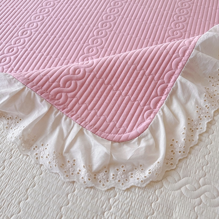 91家纺网 家纺一手货源 找家纺 （总）岚吉 2025新款莫代尔纯色小花边床盖三件套