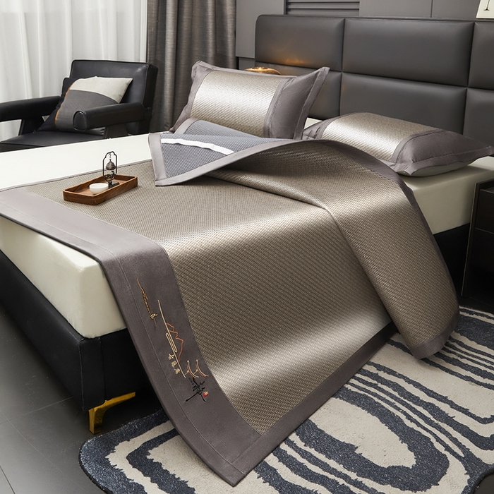 91家纺网 家纺一手货源 找家纺 卡罗兰 2025新款PE超冷感霸王藤刺绣凉席冰藤席床单款 霸王藤-烟灰色