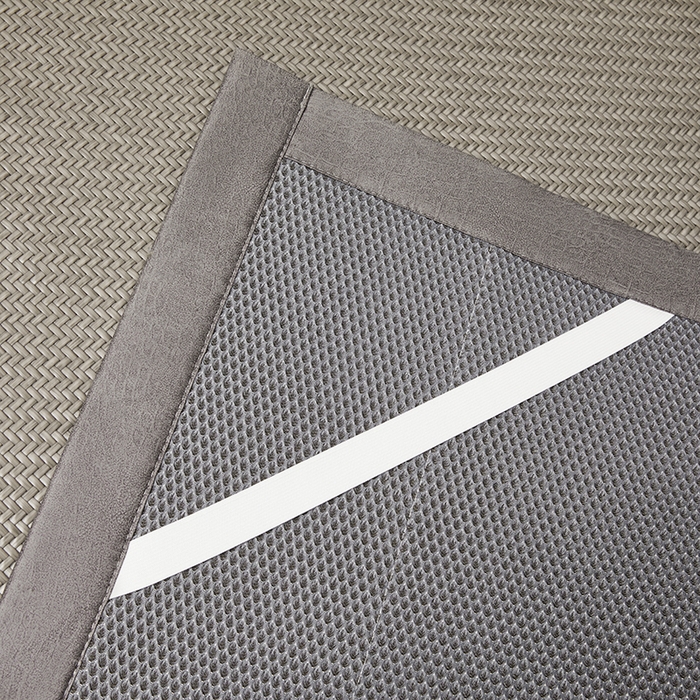 91家纺网 家纺一手货源 找家纺 卡罗兰 2025新款PE超冷感霸王藤刺绣凉席冰藤席床单款 霸王藤-烟灰色