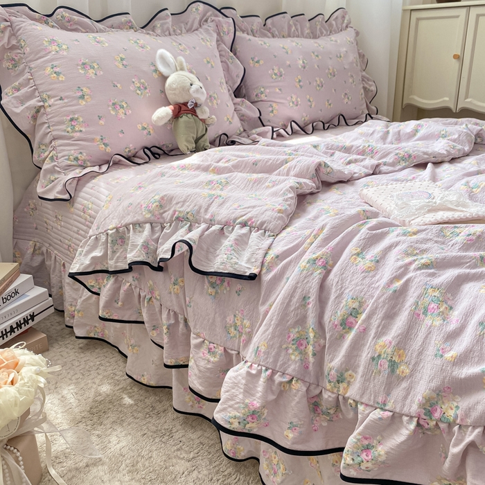 91家纺网 家纺一手货源 找家纺 2025新款云感双层纱夏被四件套-床盖款 奶油味的暗恋