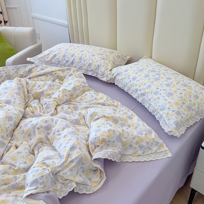 91家纺网 家纺一手货源 找家纺 竹合家纺 2025新款云感皱皱四件套-镂空花边款法式  花边款-紫萱花