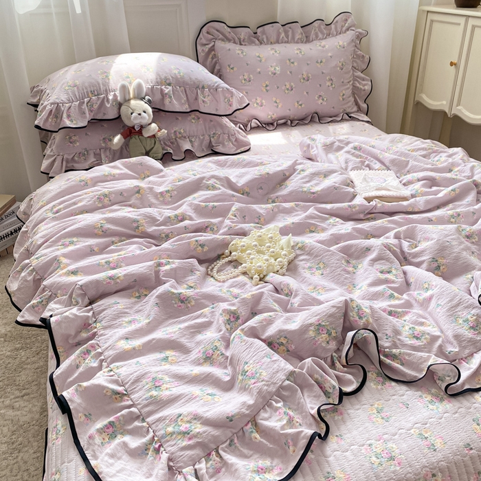 91家纺网 家纺一手货源 找家纺 2025新款云感双层纱夏被四件套-床盖款 奶油味的暗恋