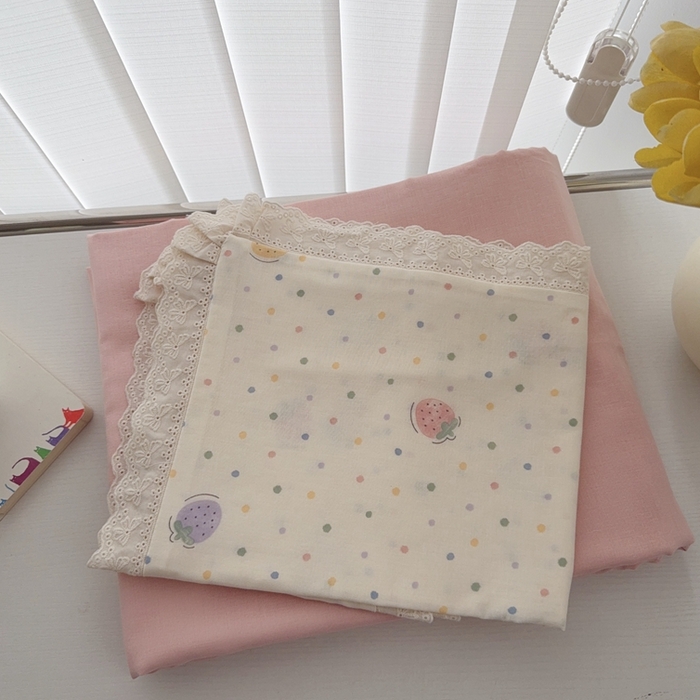 91家纺网 家纺一手货源 找家纺 于果2025新款双层纱花边款夏被 草莓点点