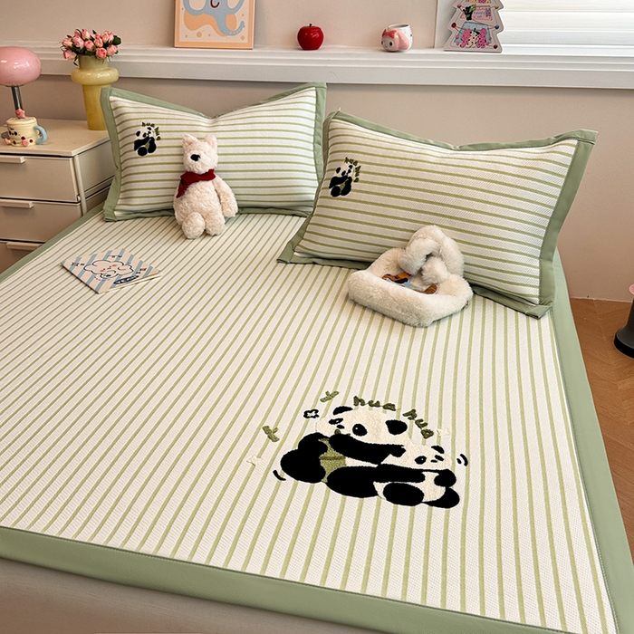 91家纺网 家纺一手货源 找家纺 蓝邻家纺 2025年新款PE提花卡通毛巾绣凉席系列场景二 花花