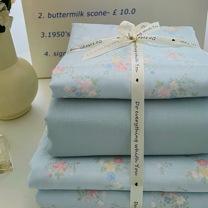 91家纺网 家纺一手货源 找家纺 优品阁 2025新款人字纹全棉双层纱四件套 兰溪【升级款-提花人字纹床单】