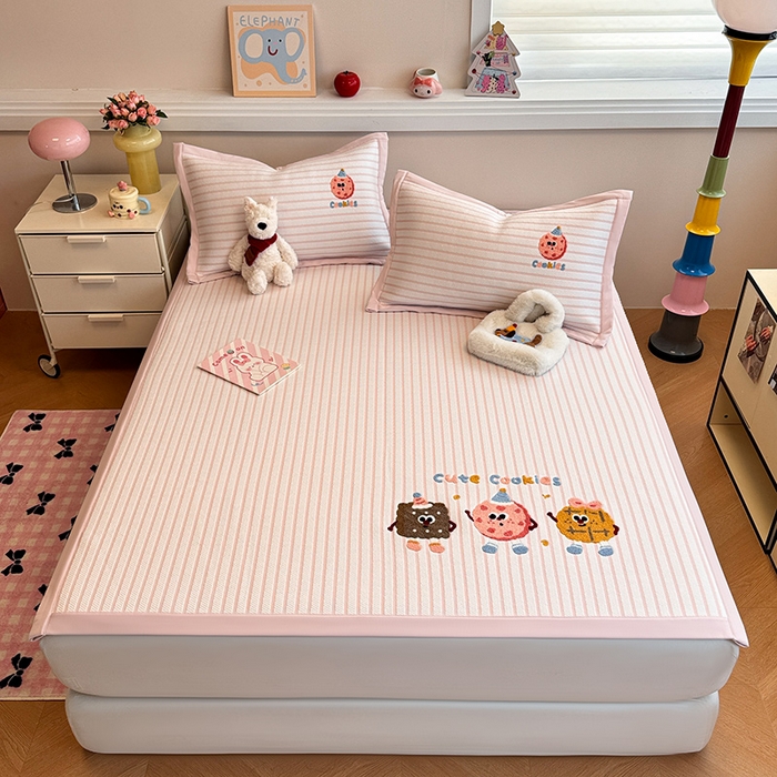 91家纺网 家纺一手货源 找家纺 蓝邻家纺 2025年新款PE提花卡通毛巾绣凉席系列场景二 趣多多