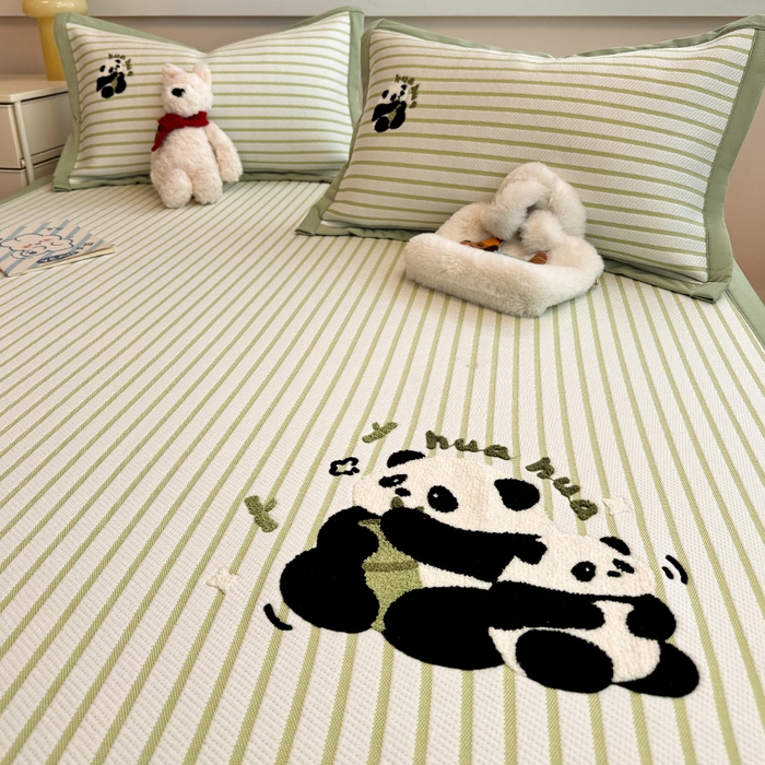 91家纺网 家纺一手货源 找家纺 蓝邻家纺 2025年新款PE提花卡通毛巾绣凉席系列场景二 花花