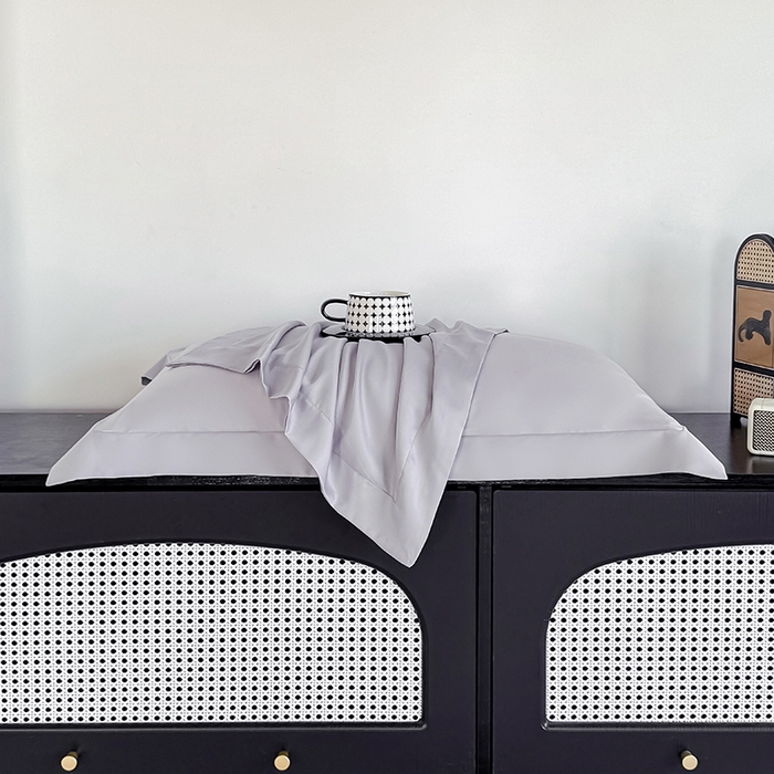 91家纺网 家纺一手货源 找家纺 金喜 2025新款LF级60支莱赛尔天丝枕套宽边枕套 灰紫