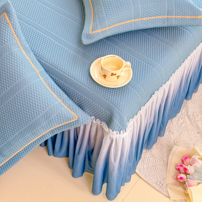 91家纺网 家纺一手货源 找家纺 慧菲 2025新款渐变床裙PE高分子凉感席床裙凉席三件套  天空蓝