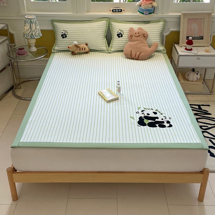 91家纺网 家纺一手货源 找家纺 2025年新款PE提花卡通毛巾绣凉席系列场景一 花花