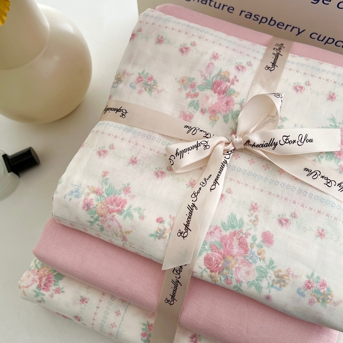 91家纺网 家纺一手货源 找家纺 优品阁 2025新款人字纹全棉双层纱四件套 蔷薇【升级款-提花人字纹床单】