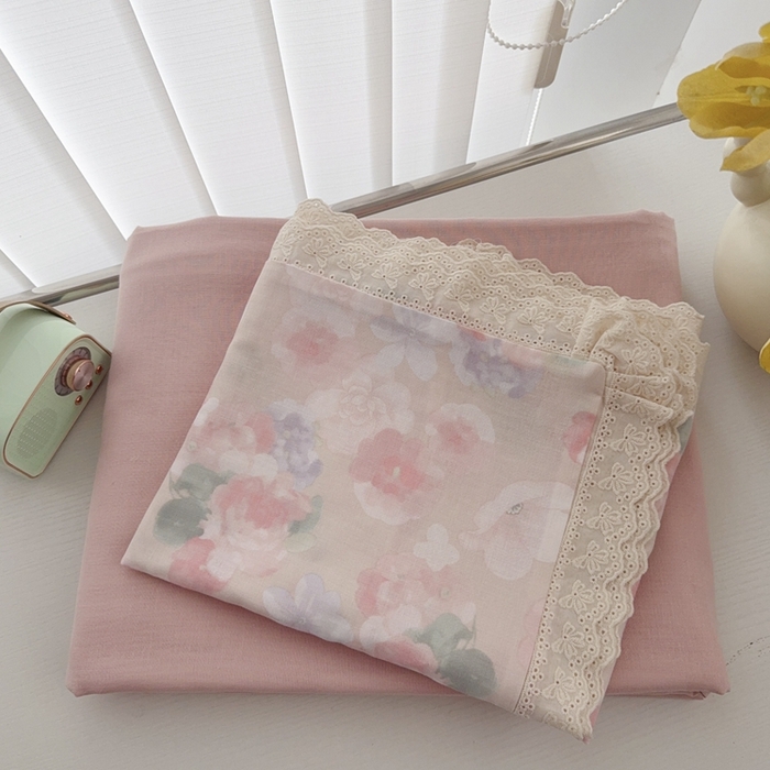 91家纺网 家纺一手货源 找家纺 于果2025新款双层纱花边款夏被 潮汐月影