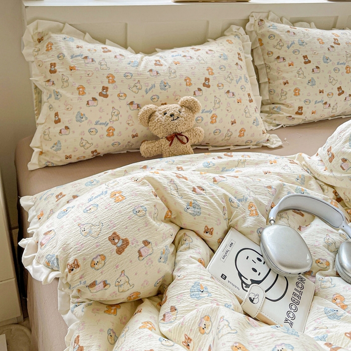 91家纺网 家纺一手货源 找家纺 优选良品 2025新款直播热款赫本风皱皱双层纱花边款针织皱皱纱法式印花吊边床单三件套床笠四件套 开心乐园