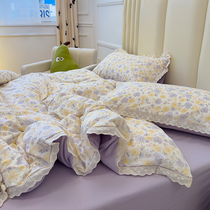 91家纺网 家纺一手货源 找家纺 竹合家纺 2025新款云感皱皱四件套-镂空花边款法式  花边款-紫萱花