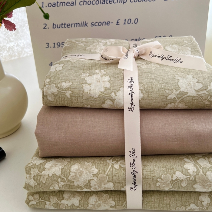 91家纺网 家纺一手货源 找家纺 优品阁 2025新款人字纹全棉双层纱四件套 名古花园【升级款-提花人字纹床单】