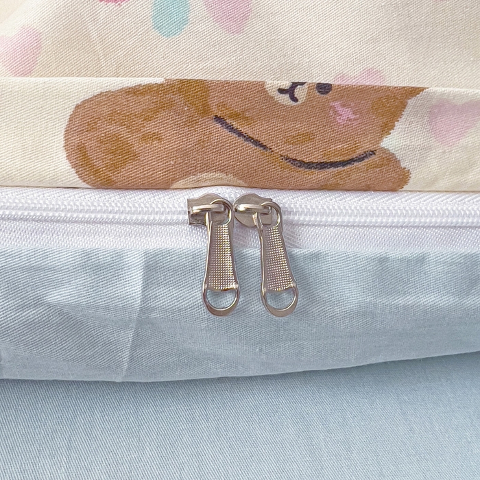 91家纺网 家纺一手货源 找家纺 依庭 2025新款全棉印花花卉款四件套单品系列-单被套 芋泥小狗