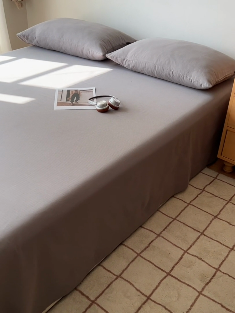 91家纺网 家纺一手货源 找家纺 蜜宿 2025新款A类全棉人字纹床单 床单：浅灰