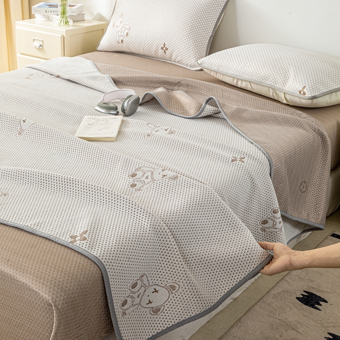 91家纺网 家纺一手货源 找家纺 梦初语 2025新款A类华夫格冰豆豆夏被子针织提花凉感夏凉被单双人空调被可机水洗 轻奢小熊-棕