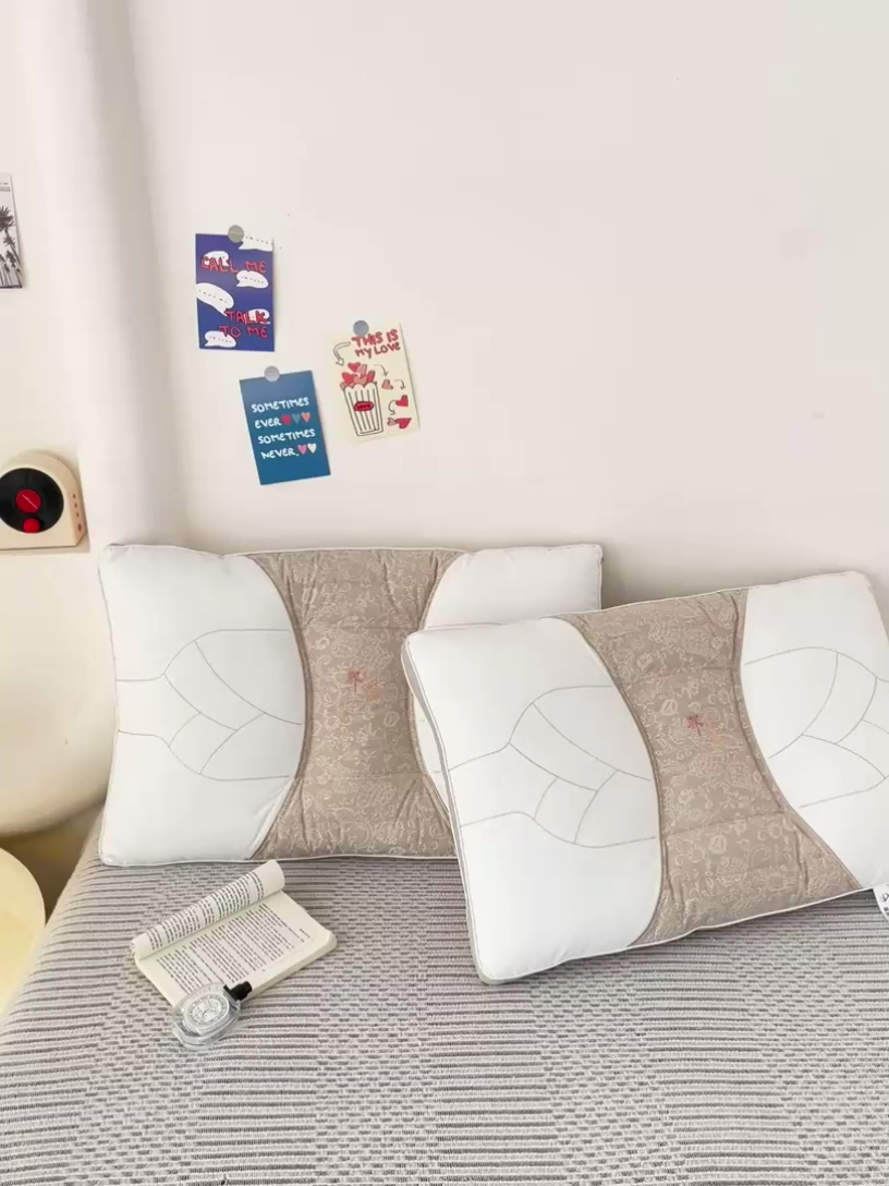 91家纺网 家纺一手货源 找家纺 （总）幸运草 2025新款提花刺绣荞麦壳羽丝绒分区枕