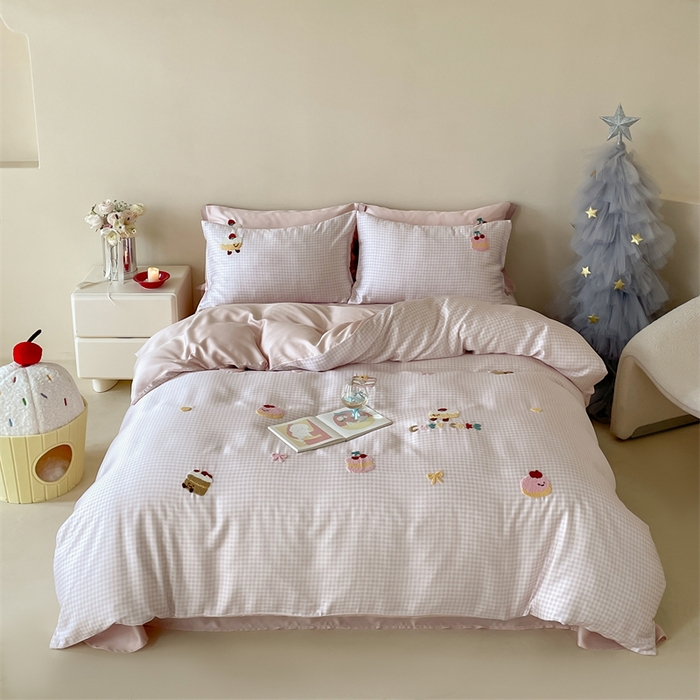 91家纺网 家纺一手货源 找家纺 2025新款60S兰精天丝卡通毛巾绣四件套-暗合款 天丝可颂