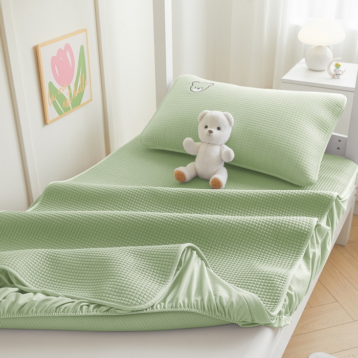 91家纺网 家纺一手货源 找家纺 （总）爱思凯家纺 2025新款【学生】PE凉感床笠款冰豆豆软席凉席席子-瑞宝熊