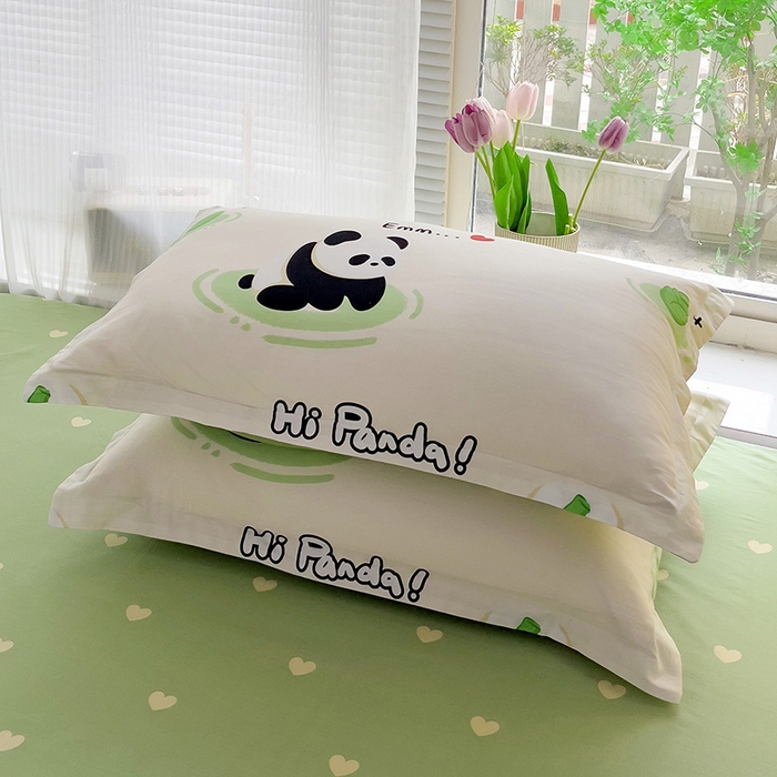 91家纺网 家纺一手货源 找家纺 依庭 2025新款全棉印花花卉款四件套单品系列-单枕套 熊猫乐园