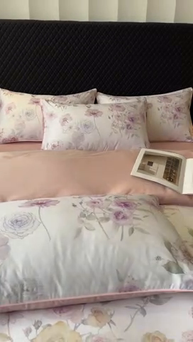 91家纺网 家纺一手货源 找家纺 洺兰家居 2025春夏新款100支莱赛尔天丝贡缎数码印花麻绳款四件套高端礼盒 春晓紫