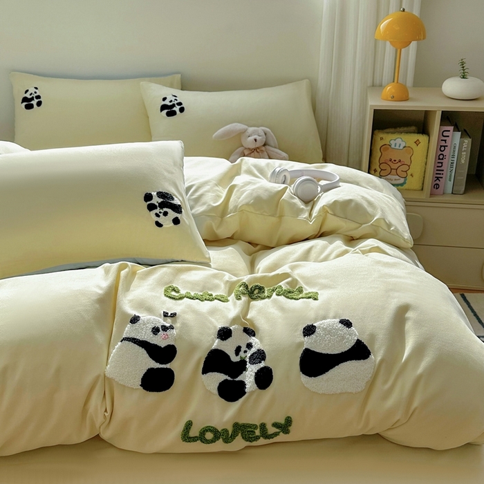 91家纺网 家纺一手货源 找家纺 易展家居 2025新款加厚水洗棉四件套-熊猫 春黄