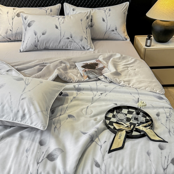 91家纺网 家纺一手货源 找家纺 芊寻家居 2025春夏新款50支莱赛尔天丝贡缎数码印花麻绳款四件套高端礼盒 静谧灰