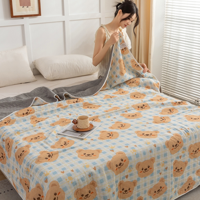 91家纺网 家纺一手货源 找家纺 乐家毛巾被（工厂自产自销） 2025新款A类全棉六层纱印花毛巾被 黄油小熊