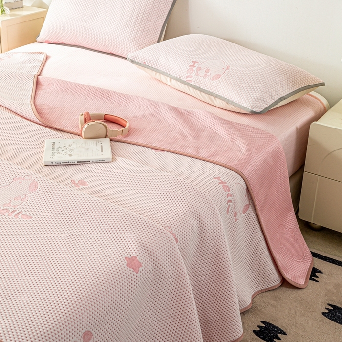 91家纺网 家纺一手货源 找家纺 梦初语 2025新款A类华夫格冰豆豆夏被子针织提花凉感夏凉被单双人空调被可机水洗 卡皮巴拉熊-粉