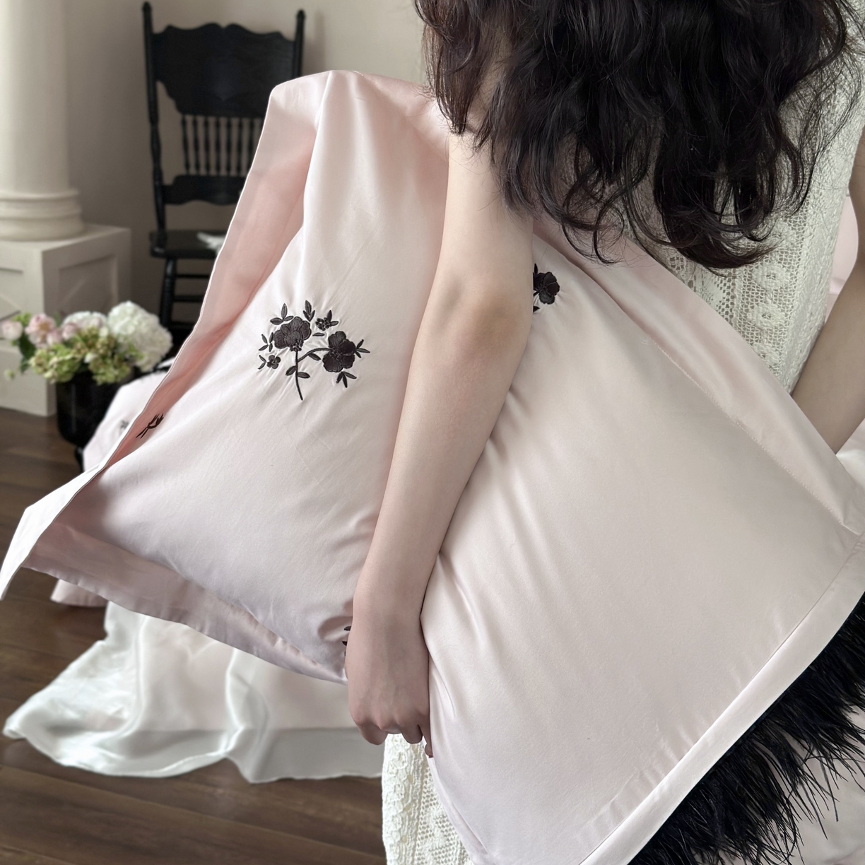 91家纺网 家纺一手货源 找家纺 （总）江涞 2025新款高端刺绣四件套-羽梦