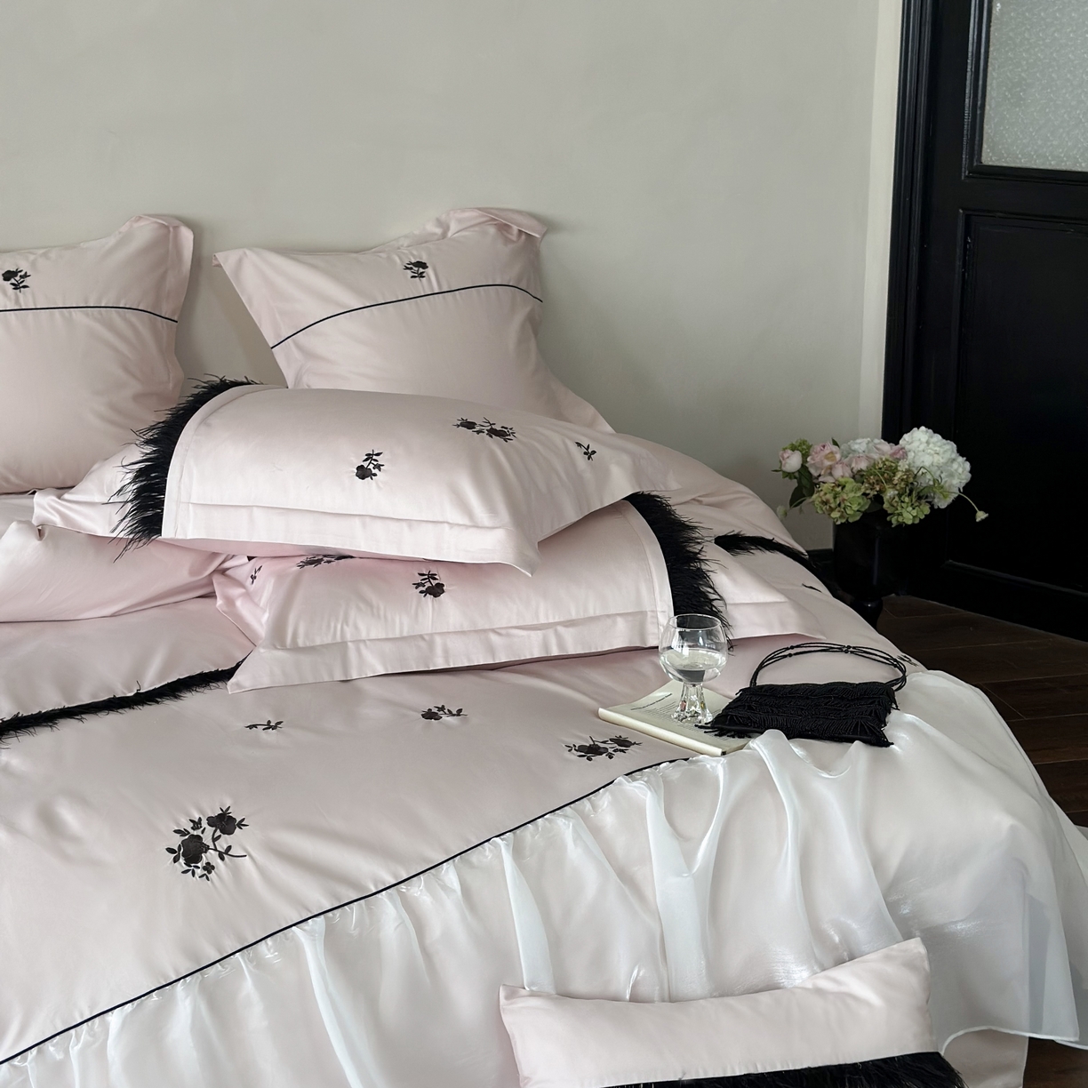 91家纺网 家纺一手货源 找家纺 （总）江涞 2025新款高端刺绣四件套-羽梦