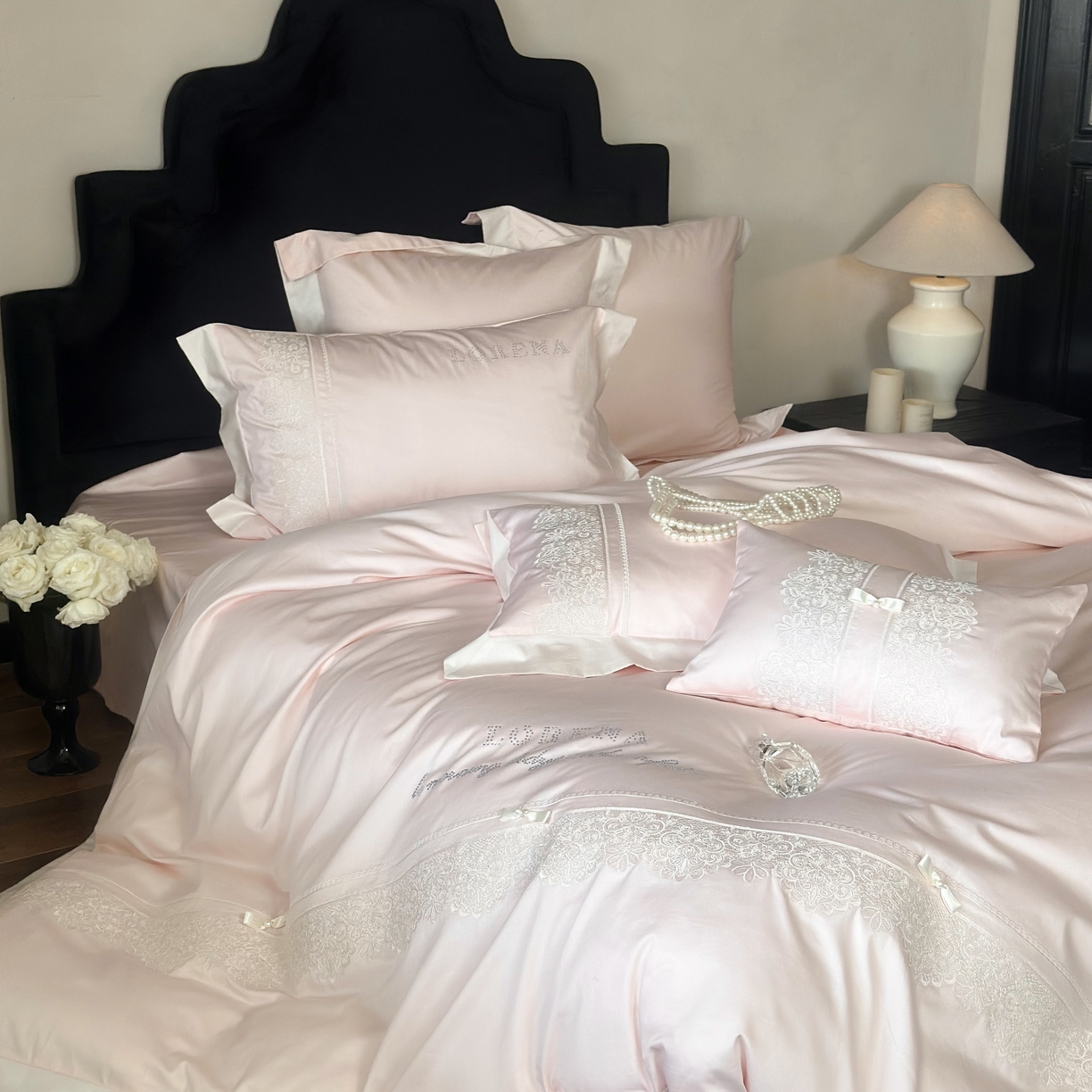 91家纺网 家纺一手货源 找家纺 （总）江涞 2025新款高端刺绣烫钻四件套-粉黛