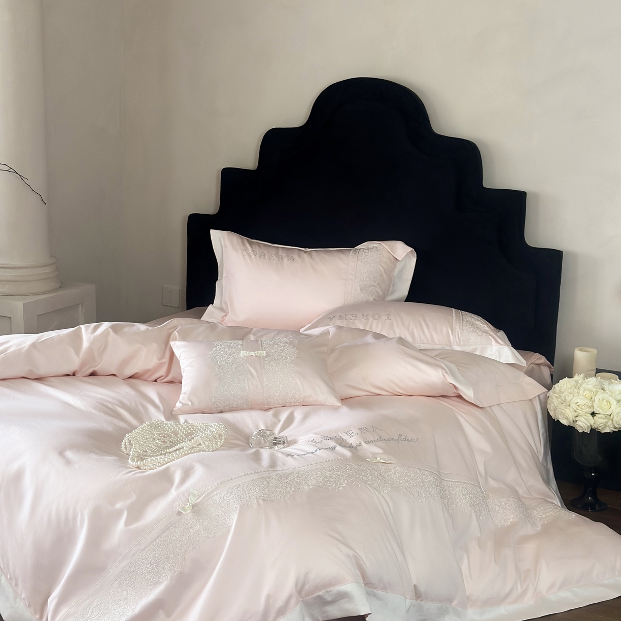 91家纺网 家纺一手货源 找家纺 （总）江涞 2025新款高端刺绣烫钻四件套-粉黛