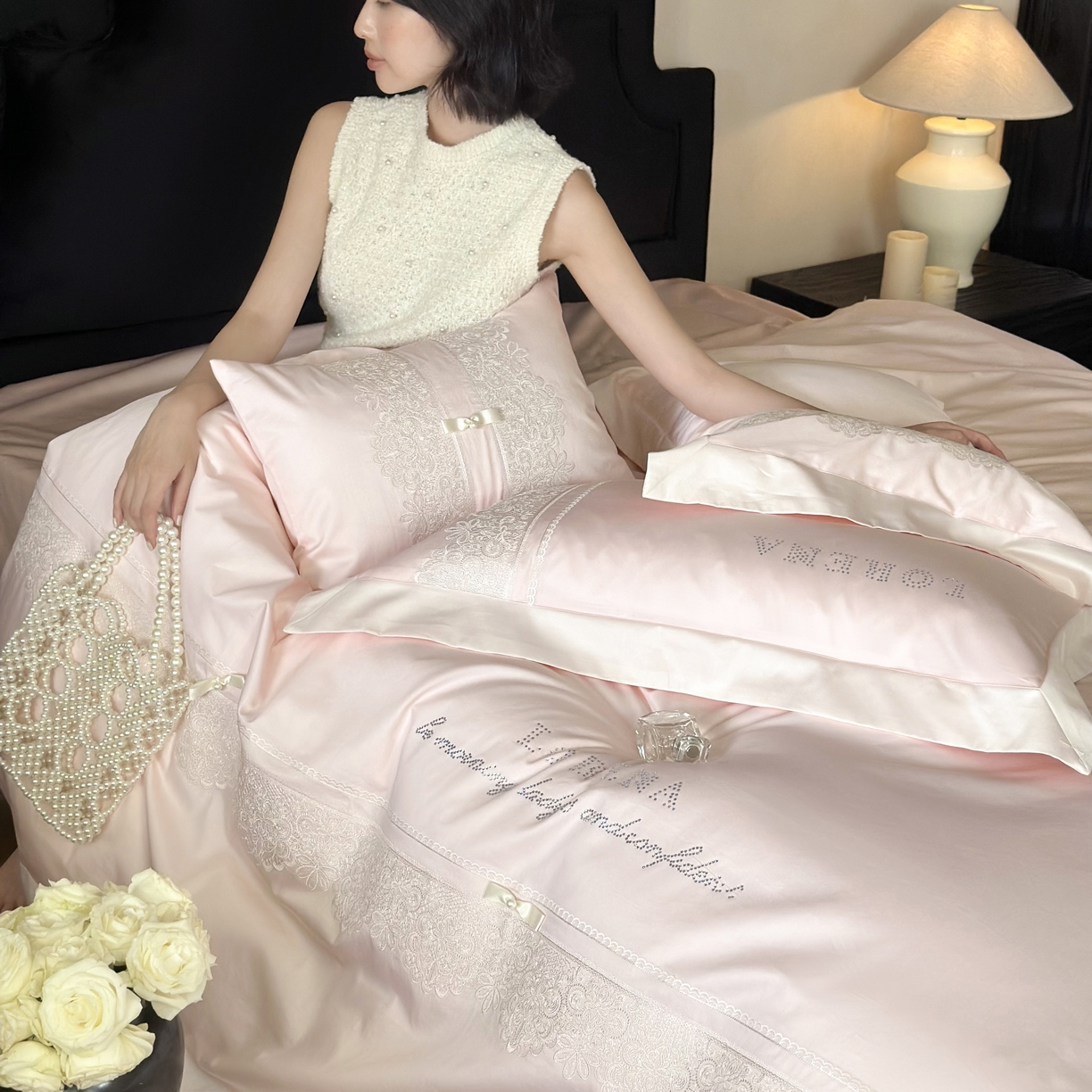 91家纺网 家纺一手货源 找家纺 （总）江涞 2025新款高端刺绣烫钻四件套-粉黛