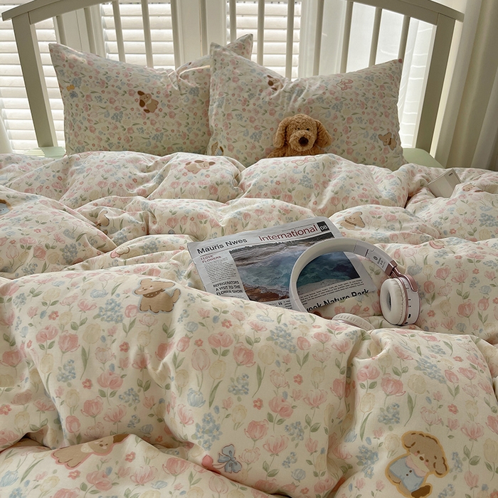 91家纺网 家纺一手货源 找家纺 瑞莱 2025夏季新款全棉纯棉有氧双层纱四件套 花园小狗