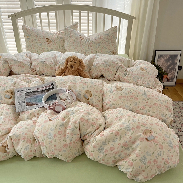 91家纺网 家纺一手货源 找家纺 瑞莱 2025夏季新款全棉纯棉有氧双层纱四件套 花园小狗