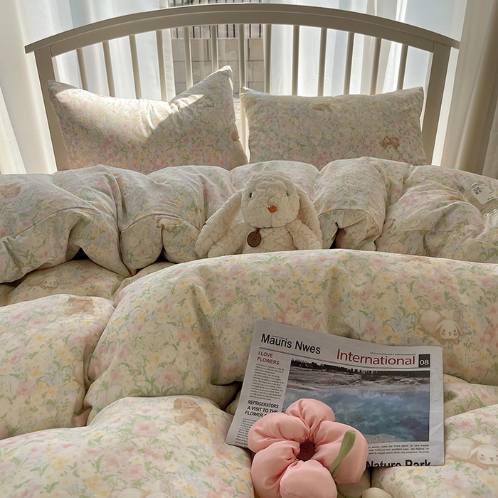 91家纺网 家纺一手货源 找家纺 瑞莱 2025夏季新款全棉纯棉有氧双层纱四件套 梦幻花园兔