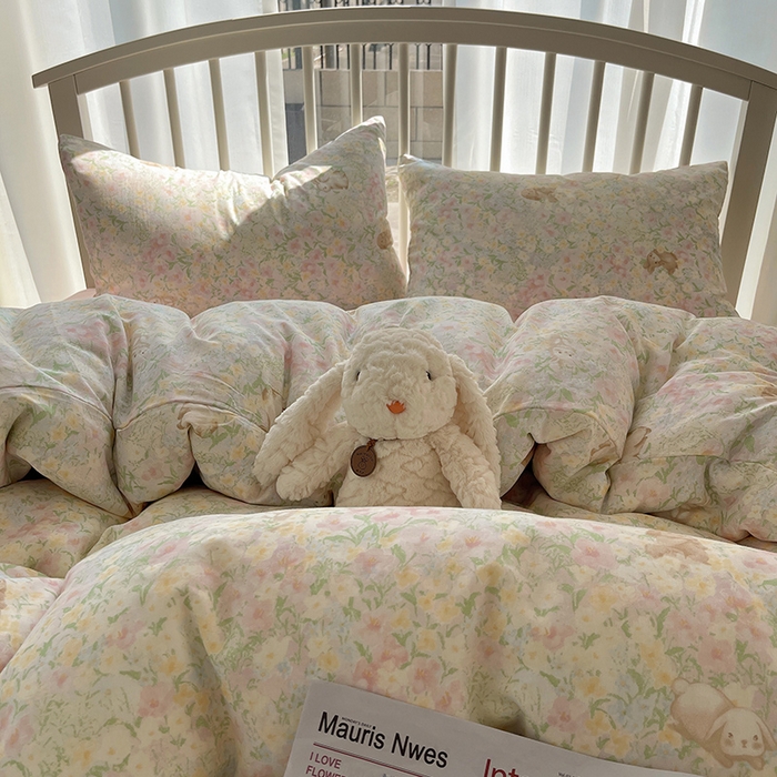 91家纺网 家纺一手货源 找家纺 瑞莱 2025夏季新款全棉纯棉有氧双层纱四件套 梦幻花园兔